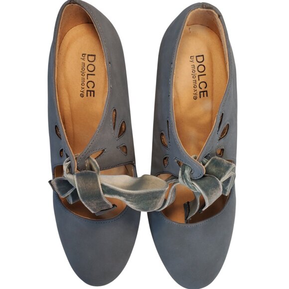 Elegant Blue Heels with Bow Detail - Picture 8 of 10